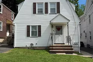 11 Glennon Pl, West Orange Township, NJ 07052 - Photo 1