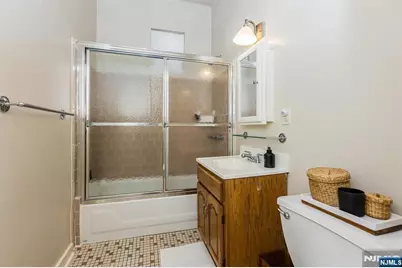 92 Midland A #A, Montclair, NJ 07042 - Photo 28