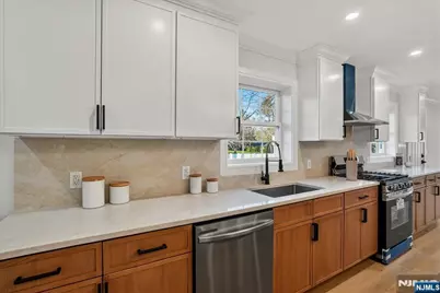 56 Manor, Harrington Park, NJ 07640 - Photo 20