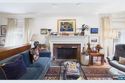 318 Beechwood Road, Ridgewood, NJ 07450 - Photo 6