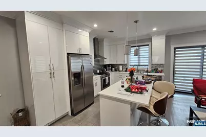 235 5th Street A #A, Palisades Park, NJ 07650 - Photo 28