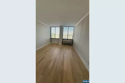 300 Winston 418 #418, Cliffside Park, NJ 07010 - Photo 10