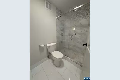 300 Winston 418 #418, Cliffside Park, NJ 07010 - Photo 14
