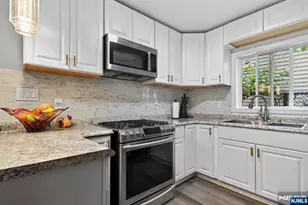 121 Main St, Paterson, NJ 07522 - Photo 10