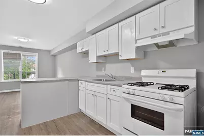 121 Main Street, Paterson, NJ 07522 - Photo 20