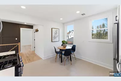 304 Delawanna Avenue 2 #2, Clifton, NJ 07014 - Photo 6