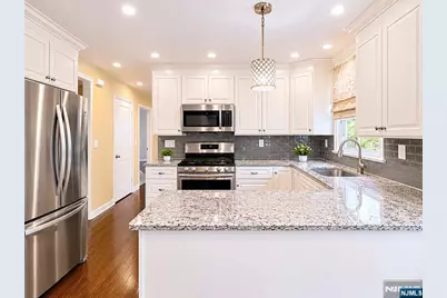 491 Dorchester, Ridgewood, NJ 07450 - Photo 4