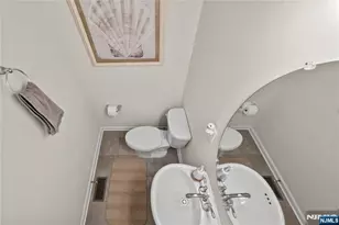 65 Landmark Ln 905, Fair Lawn, NJ 07410 - Photo 6