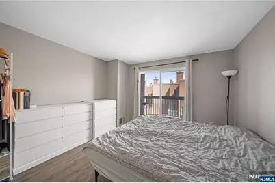 503 Hancock Court M503 #M503, Edgewater, NJ 07020 - Photo 14