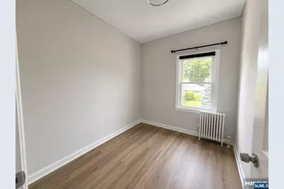 50 Jefferson Avenue, Hasbrouck Heights, NJ 07604 - Photo 18