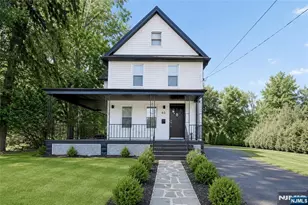 40 Grant Ave, Cresskill, NJ 07626 - Photo 2