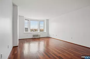 3110 City City Pl, Edgewater, NJ 07020 - Photo 4