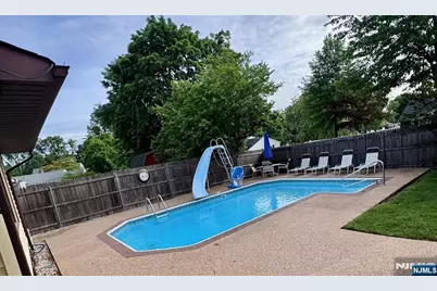 14 Berwick Way, Piscataway Township, NJ 08854 - Photo 20