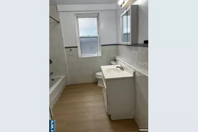 440 Highland Avenue 440 #440, Palisades Park, NJ 07650 - Photo 6