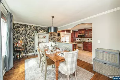 34 Coolidge, West Caldwell, NJ 07006 - Photo 8