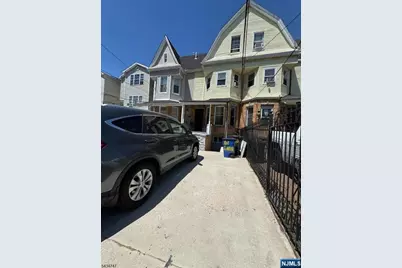 61 Lincoln Avenue, Newark, NJ 07104 - Photo 1