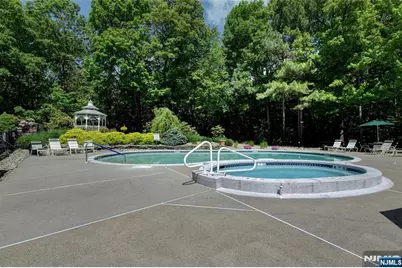 2 Richmond Road 312 #312, West Milford, NJ 07480 - Photo 30