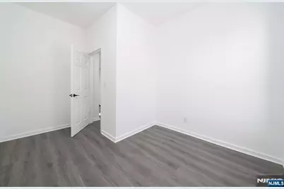 10 McDougall Street, Jersey City, NJ 07304 - Photo 18