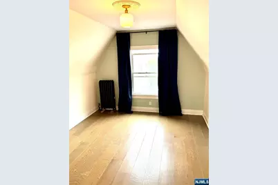 21 Valley Place 3 #3, Edgewater, NJ 07020 - Photo 8