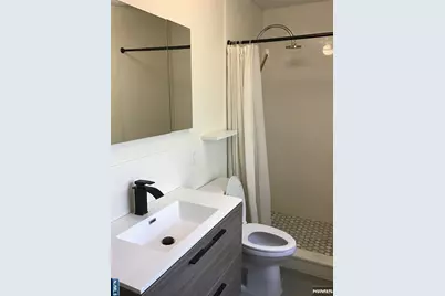 21 Valley Place 3 #3, Edgewater, NJ 07020 - Photo 10