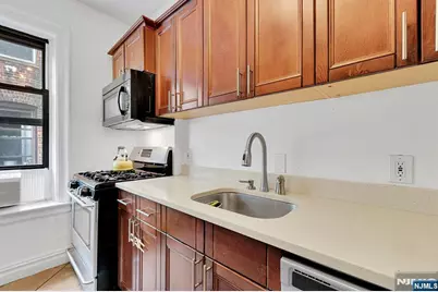 115 Highland Avenue 10 #10, Jersey City, NJ 07306 - Photo 26