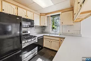 35 Lindley Ave, Tenafly, NJ 07670 - Photo 12