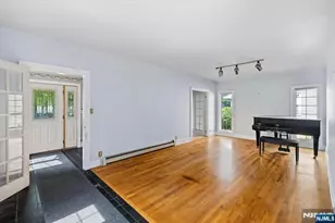 35 Lindley Ave, Tenafly, NJ 07670 - Photo 4