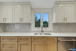 282 Spring Valley Rd, Park Ridge, NJ 07656 - Photo 16