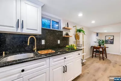 421 Tryon Avenue, Englewood, NJ 07631 - Photo 22