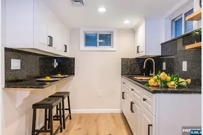 421 Tryon Avenue, Englewood, NJ 07631 - Photo 26