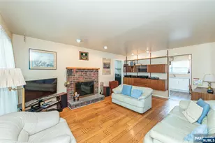1 Birdseye Cir, Wayne, NJ 07470 - Photo 10