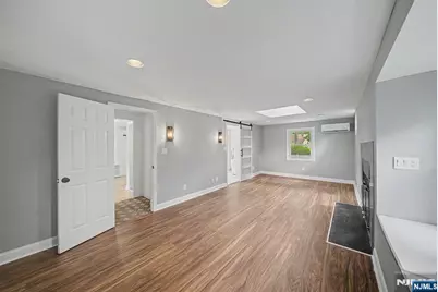 433 Louisa Avenue, Wyckoff Township, NJ 07481 - Photo 16