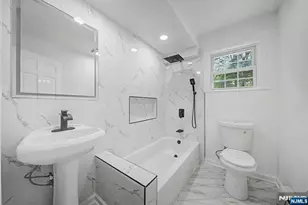 433 Louisa Ave, Wyckoff Township, NJ 07481 - Photo 12