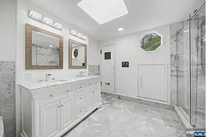 433 Louisa Avenue, Wyckoff Township, NJ 07481 - Photo 24