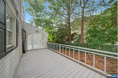 433 Louisa Avenue, Wyckoff Township, NJ 07481 - Photo 38