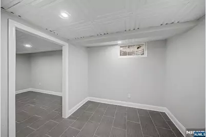 433 Louisa Avenue, Wyckoff Township, NJ 07481 - Photo 34