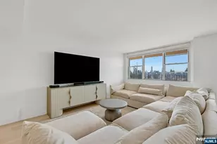 6040 Blvd East 31E, West New York, NJ 07093 - Photo 8