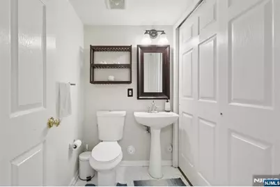 351 Oswego Court 351 #351, West New York, NJ 07093 - Photo 30