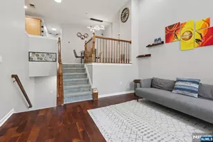 351 Oswego Ct 351, West New York, NJ 07093 - Photo 4