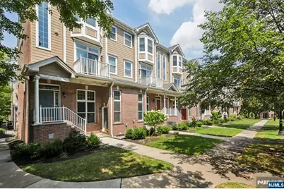 351 Oswego Court 351 #351, West New York, NJ 07093 - Photo 38