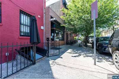 321 1/2 Pavonia Avenue, Jersey City, NJ 07302 - Photo 18