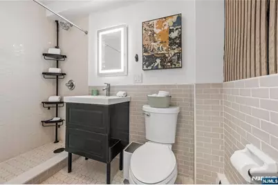 321 1/2 Pavonia Avenue, Jersey City, NJ 07302 - Photo 8