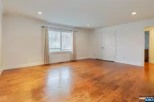 20 Franklin Ave, Wallington, NJ 07057 - Photo 10