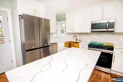 25 Windsor Drive, Dumont, NJ 07628 - Photo 12