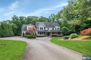 765 Colonial Rd, Franklin Lakes, NJ 07417 - Photo 2