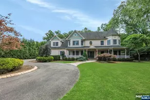 765 Colonial Rd, Franklin Lakes, NJ 07417 - Photo 4
