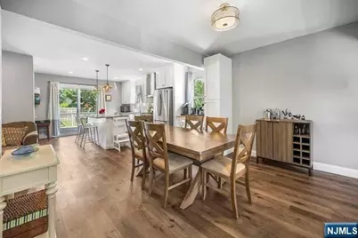 41 S Demarest Avenue, Bergenfield, NJ 07621 - Photo 4