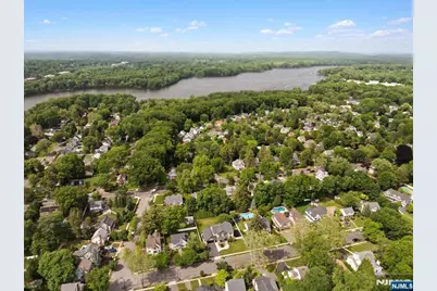 454 Hasbrouck Boulevard, Oradell, NJ 07649 - Photo 44