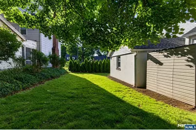 400 Elmwood Avenue, Maplewood, NJ 07040 - Photo 26