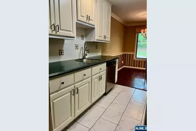 151 Indian Hollow Court 151 #151, Mahwah, NJ 07430 - Photo 14